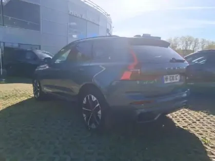 Photo 6 Volvo Xc60  T6 Hybride Rechargeable 350ch Ultra Style Dark Geartronic 8 AWD