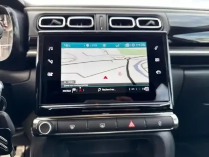 Photo 10 Citroën C3  1.2 PureTech 83ch S&S Shine