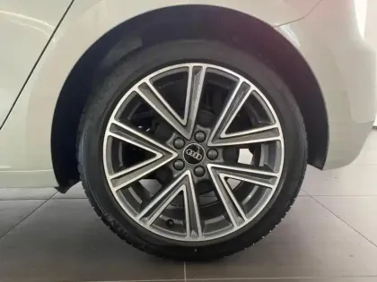 Photo 10 Audi A1  Sportback 25 TFSI 95ch Design S tronic 7