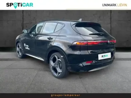 Photo 8 Alfa Romeo Tonale  1.5 Ibrida 175ch Sport Speciale TCT