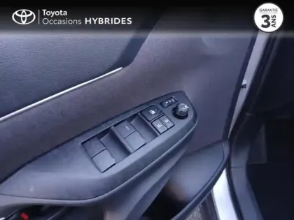 Photo 13 Toyota Yaris  Cross 116h Dynamic Business MC24