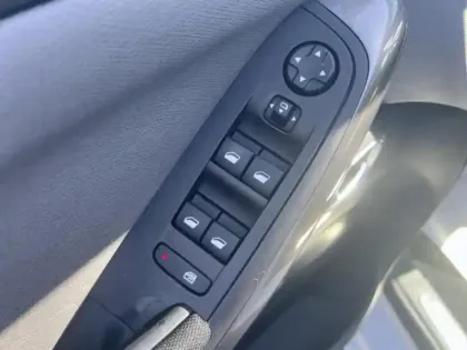 Photo 13 Citroën C4 Picasso C4 SpaceTourer BlueHDi 130ch S&S Shine EAT8 E6.d-TEMP