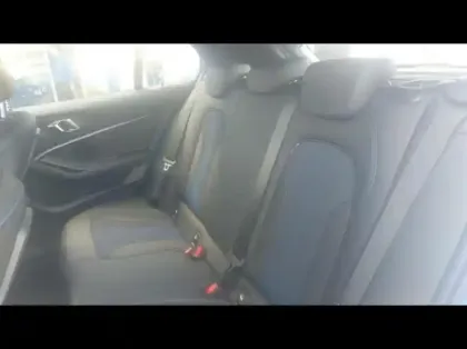 Photo 10 BMW Serie 1 Série 1 118iA 136ch M Sport DKG7