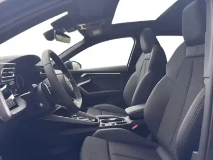 Photo 6 Audi A3  Sportback 35 TFSI 150ch Hybride S line S tronic 7