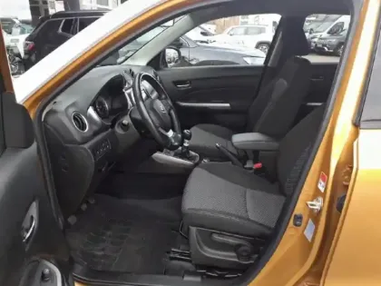 Photo 8 Suzuki Vitara  1.4 Boosterjet Hybrid 129ch Privilège Allgrip