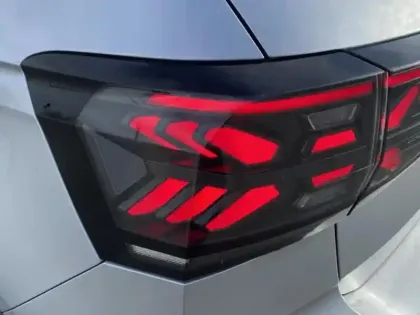 Photo 9 Volkswagen T-cross  1.0 TSI 116ch R-Line Edition DSG7