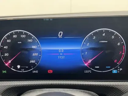 Photo 17 Mercedes Classe A Gén. IV (W177) Ph2 AMG Line 5