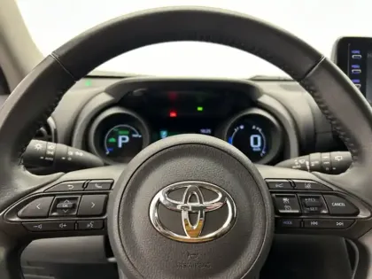 Photo 13 Toyota Yaris 1.5 116H DYNAMIC