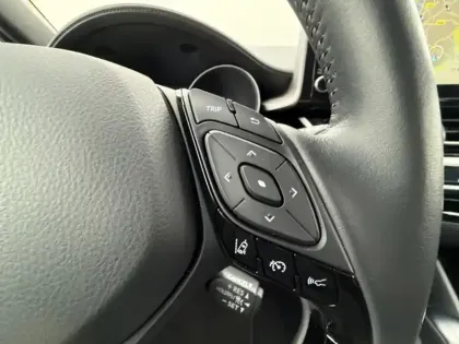 Photo 10 Toyota C-HR 2.0 Hybride 184 Dynamic Business