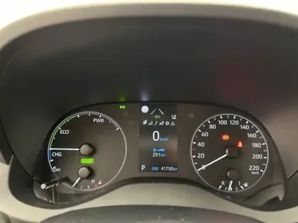 Photo 21 Toyota Yaris Hybride 116h Dynamic