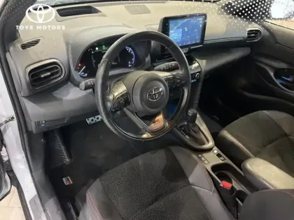 Photo 10 Toyota Yaris Hybride 116h GR Sport