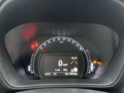 Photo 17 Toyota Aygo 1.0 VVT-i 72 Dynamic