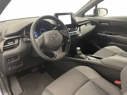 Photo 12 Toyota C-HR 1.8 Hybride 122 Design