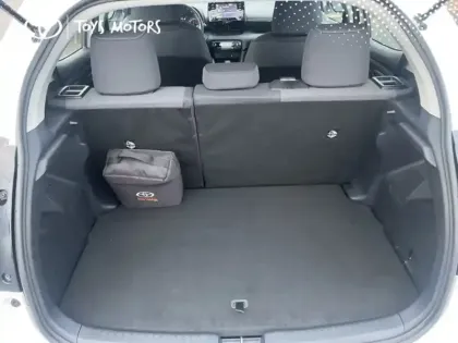 Photo 9 Toyota Yaris Hybride 116h Dynamic