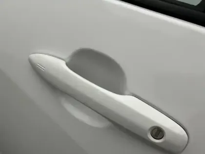 Photo 24 Toyota Yaris Hybride 116h Dynamic