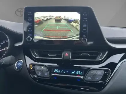 Photo 17 Toyota C-HR 122h Dynamic Business