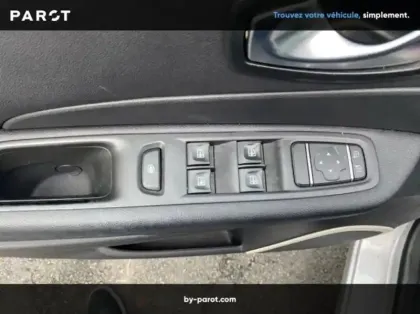 Photo 19 Renault Captur 1.5 dCi 90ch energy Zen Euro6c