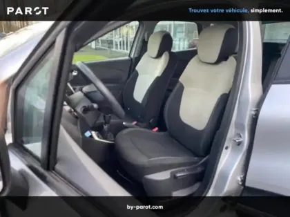 Photo 23 Renault Captur 1.5 dCi 90ch energy Zen Euro6c