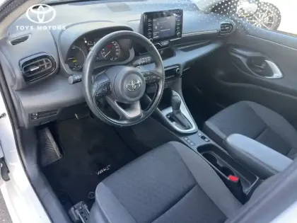 Photo 10 Toyota Yaris Hybride 116h Dynamic 1.5 116 ch