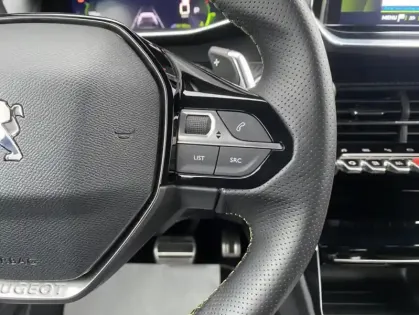 Photo 26 Peugeot 2008 II 1.2 PT 130 S&S EAT8 GT Line