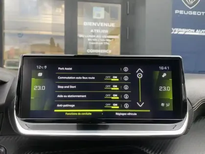 Photo 12 Peugeot 2008 II 1.2 PT 130 S&S EAT8 GT Line