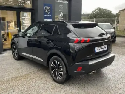 Photo 21 Peugeot 2008 II 1.2 PT 130 S&S EAT8 GT Line