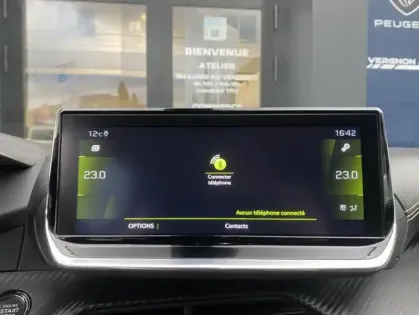 Photo 6 Peugeot 2008 II 1.2 PT 130 S&S EAT8 GT Line