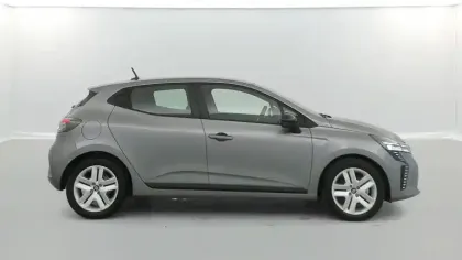 Photo 5 Renault Clio  E-Tech full hybrid 145 ch GSR2