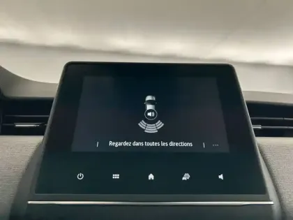 Photo 19 Renault Clio  E-Tech full hybrid 145 ch GSR2