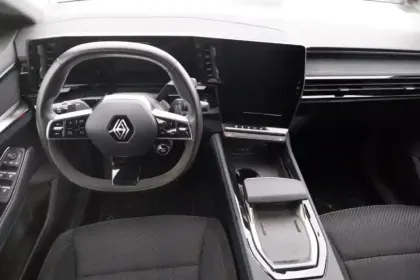 Photo 8 Renault Austral  E-Tech hybrid 200