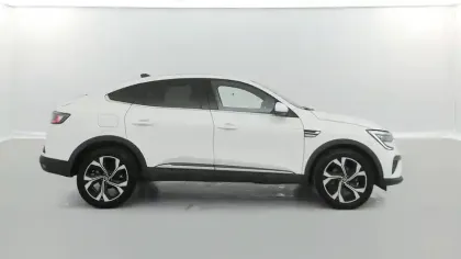 Photo 14 Renault Arkana  E-Tech 145 - 23