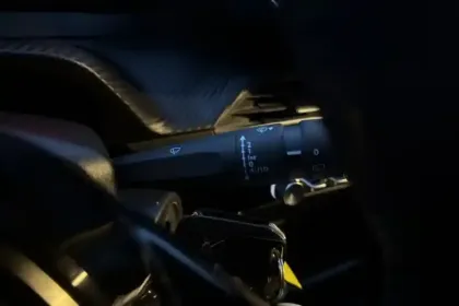 Photo 8 Peugeot 2008  PureTech 100 S&S BVM6