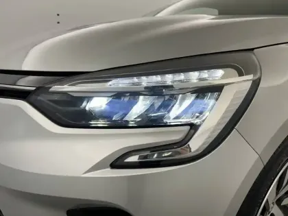 Photo 55 Renault Clio Gén. V (BJA) Ph1 NG Equilibre 5