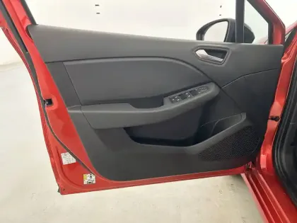 Photo 19 Renault Clio  E-Tech full hybrid 145 ch GSR2