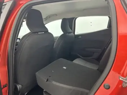 Photo 34 Renault Clio  E-Tech full hybrid 145 ch GSR2