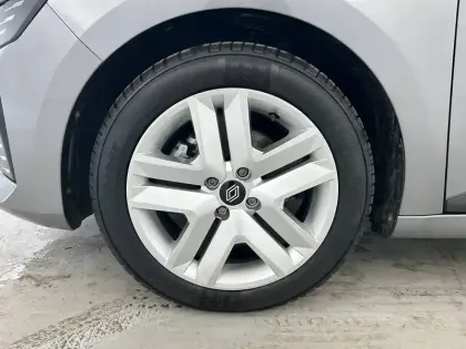 Photo 46 Renault Clio Gén. V (BJA) Ph2 Evolution 5