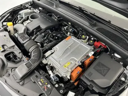 Photo 73 Renault Clio  E-Tech full hybrid 145 ch GSR2