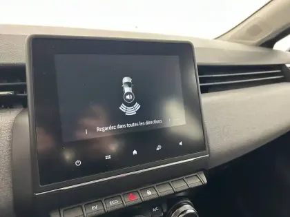 Photo 19 Renault Clio  E-Tech full hybrid 145 ch GSR2