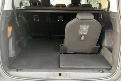 Photo 5 Peugeot 5008  PureTech 130ch S&S EAT8