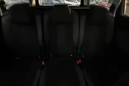 Photo 16 Peugeot 5008  PureTech 130ch S&S EAT8