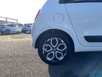 Photo 21 Renault Twingo  III E-Tech