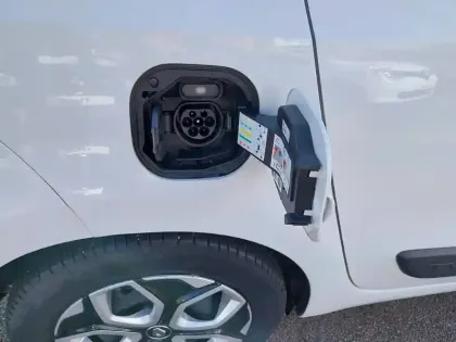 Photo 22 Renault Twingo  III E-Tech