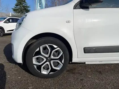 Photo 18 Renault Twingo  III E-Tech