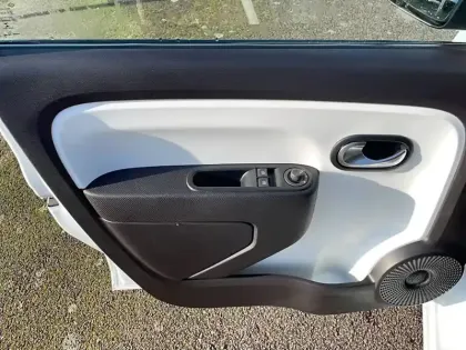 Photo 10 Renault Twingo  III E-Tech