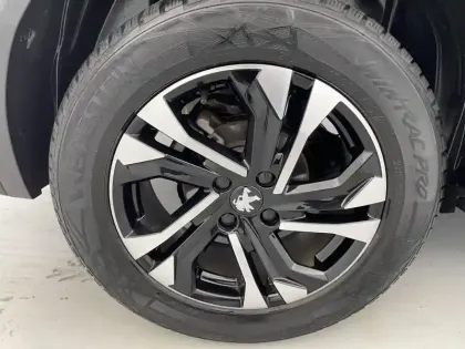 Photo 5 Peugeot 2008  PureTech 130 S&S EAT8