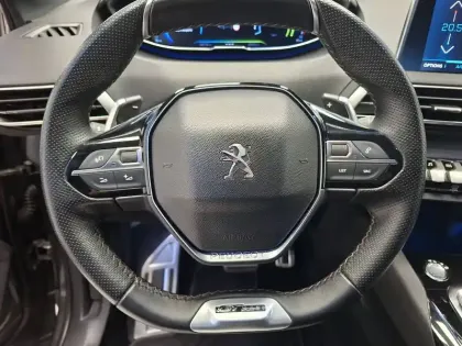 Photo 24 Peugeot 3008  Hybrid 225 e-EAT8