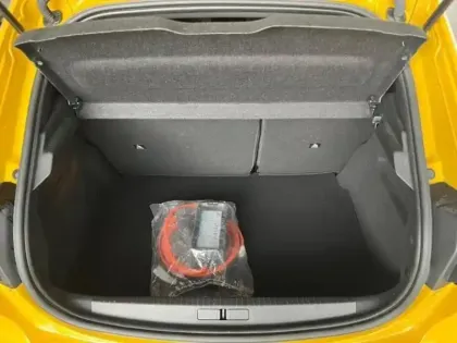 Photo 8 Peugeot 208 Gén. II Ph1 NG GT 5