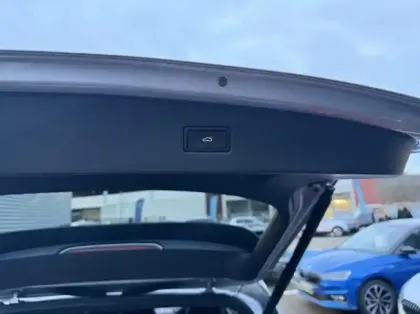 Photo 13 Volkswagen Tiguan  Allspace 2.0 TDI 150ch R-Line DSG7