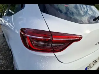 Photo 13 Renault Clio  1.6 E-Tech hybride 140ch Business -21N