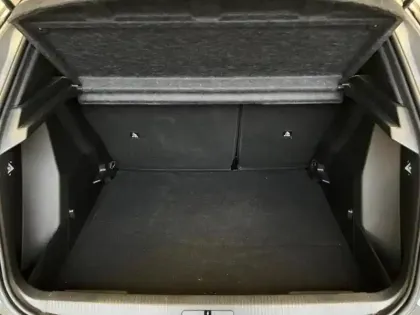 Photo 9 Peugeot 2008  e- 136ch Active Pack